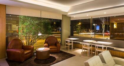 The Perfect Balance of Productivity and Comfort | Marília Airport - 3.5 miles