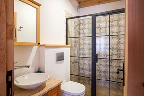 Comfort Double Room | Bathroom | Shower, hair dryer, towels, soap - Gocakapı Datça (Datça)