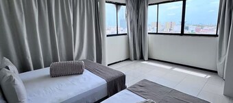 Free Breakfast Stay | 6.2 mi to Senador Nilo Coelho Airport | 2 Units