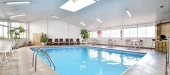Escape the Noise in This Relaxing & Peaceful Room | Free Breakfast + Pool Access