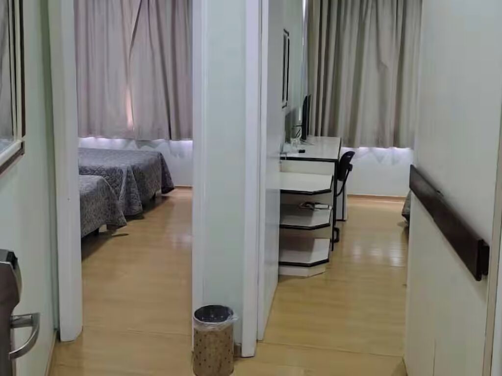 Iron/ironing board, free WiFi, bed sheets, wheelchair access