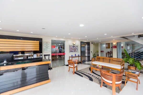 Lobby - Polished Trio Room Downtown | Easy Town Commute, Free Parking & Breakfast (Eunápolis)