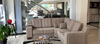 Modern Downtown Room for Solo Travelers | Free Daily Breakfast & Secure Parking