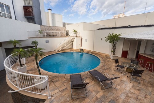 Room for Couple | Outdoor Pool Access | Free Parking | Família Gomes - 0.7 miles