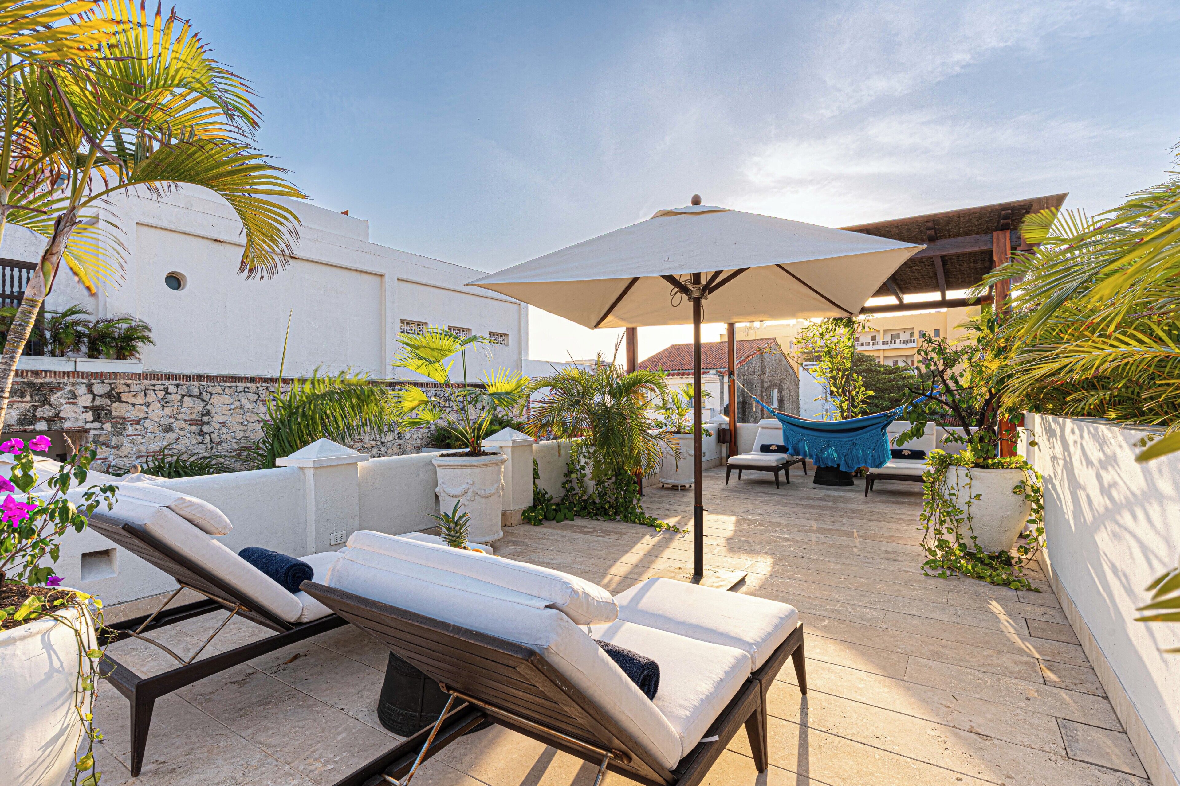 Comfort Suite, Pool View | Terrace/patio