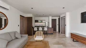 Luxury Apartment, Private Pool, Tower | Living area