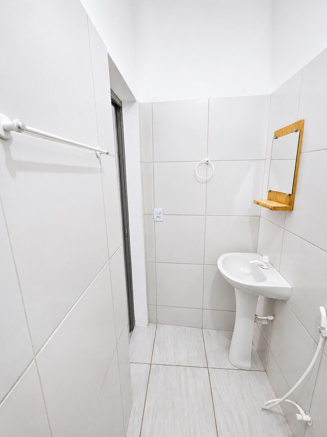 Shower, towels, soap, shampoo