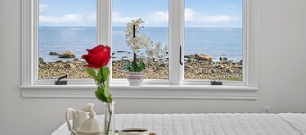 Immaculate Ocean Views | Sleeps 11 | Waterfront!