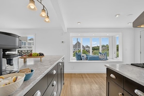 Coffee/tea maker, fridge, microwave, oven - Immaculate Ocean Views | Sleeps 11 | Waterfront! (Scituate)