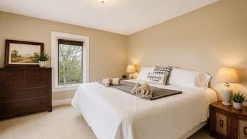 6 bedrooms, free WiFi, bed sheets