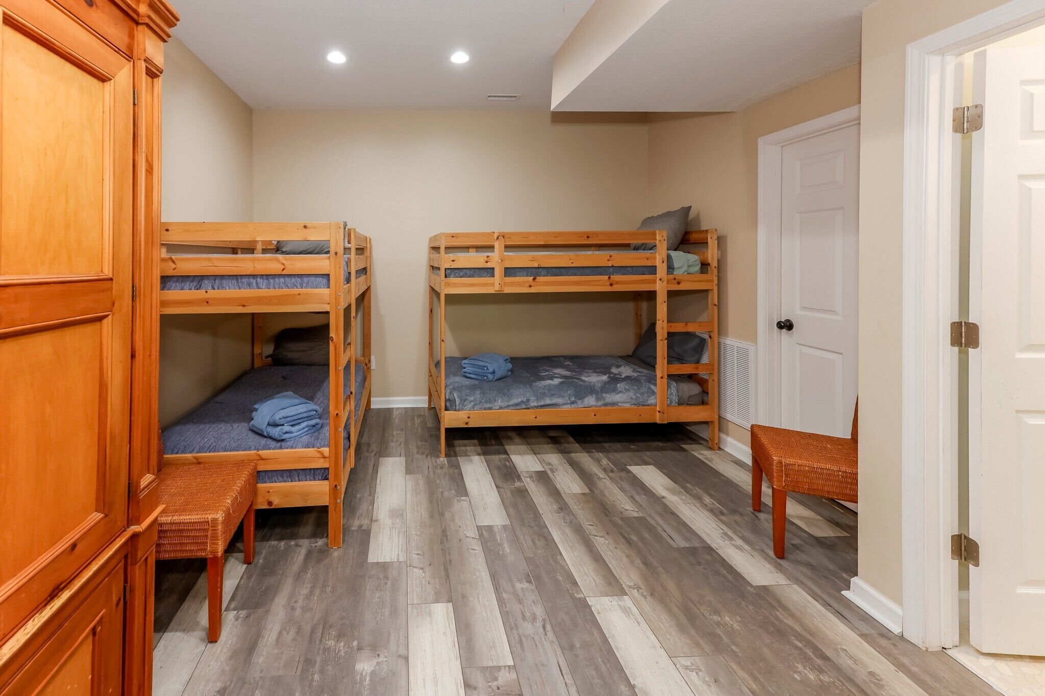 3 bedrooms, iron/ironing board, travel cot, WiFi