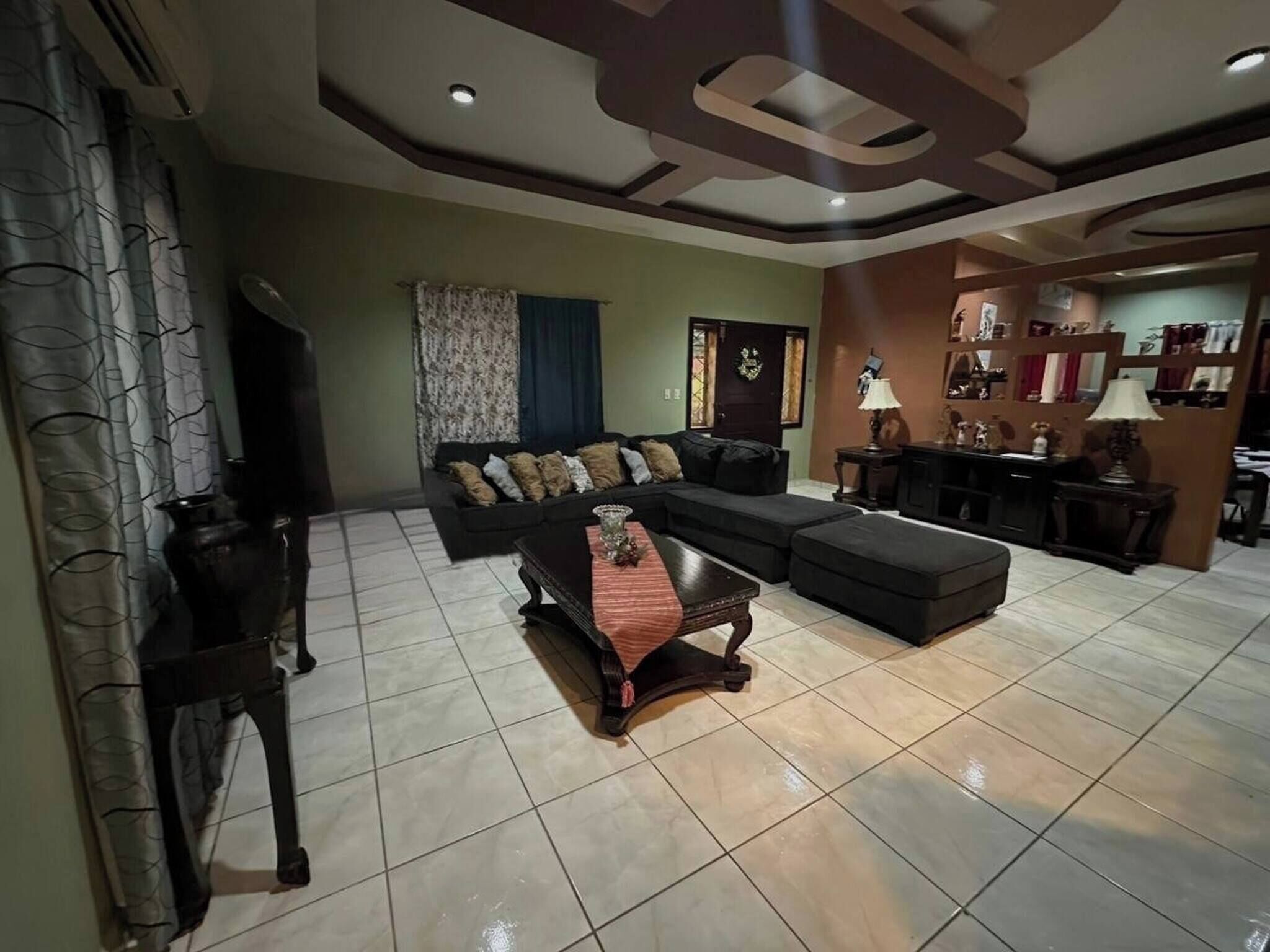 House, 4 Bedrooms, Accessible, Smoking | Living area
