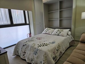 Iron/ironing board, Internet, bed sheets - La Herencia B. Fully equipped duplex. (Ponferrada)