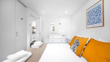 Desk, iron/ironing board, travel cot, WiFi
