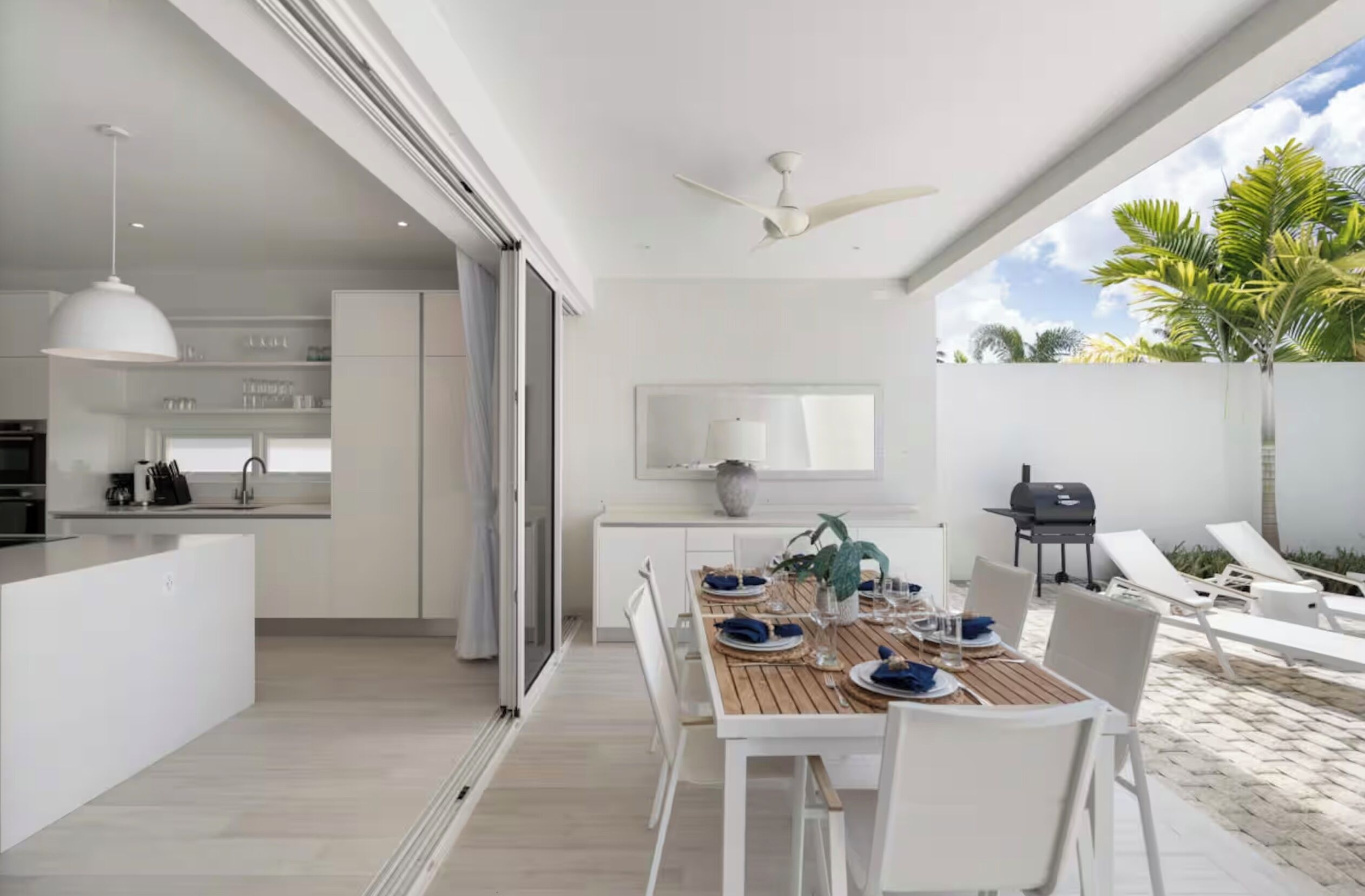 Villa, 3 Bedrooms, Private Pool, Garden View | Dining room