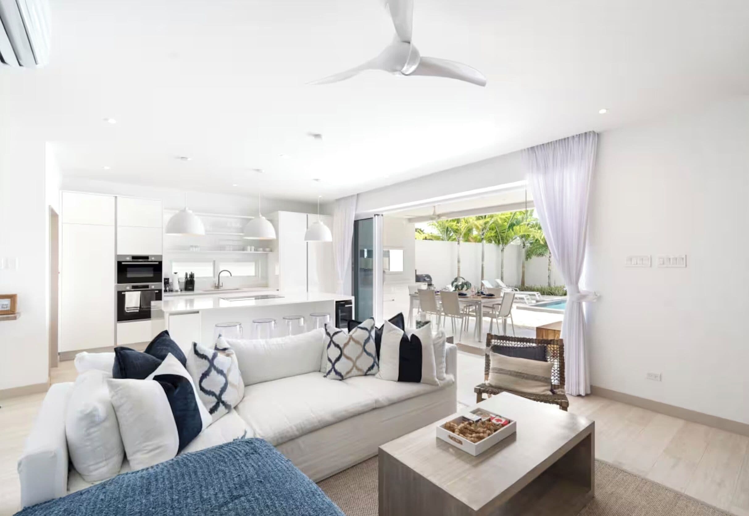 Villa, 3 Bedrooms, Private Pool, Garden View | Living room