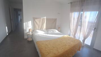 3 dormitorios, tabla de planchar con plancha, wifi y ropa de cama
