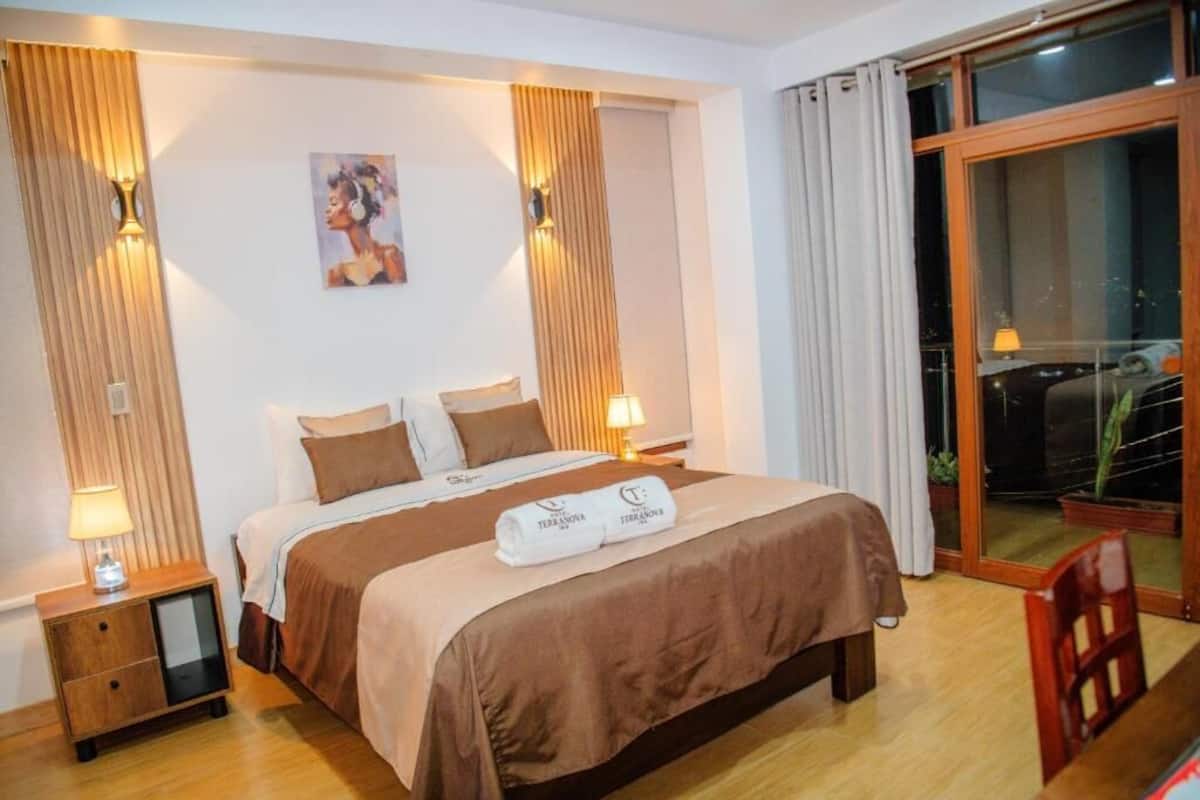 Phòng Suite Deluxe, quang cảnh thành phố | Truy cập Internet không dây miễn phí 