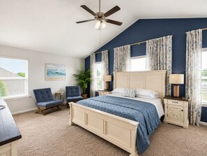 Room - Luxury Coastal Retreat | Walk to Beach | Sleeps 10 | Golf Cart (Port St. Joe)