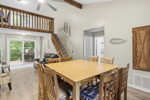 Dining - Lakefront in Quiet Cove with Dock, Slip, Kayaks & Big Lake Views (Osage Beach)