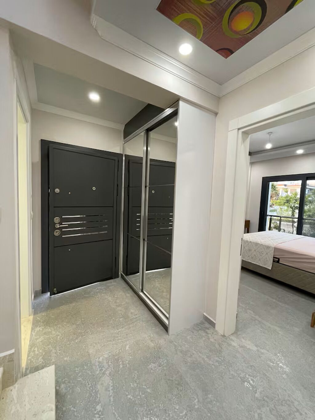 4 bedrooms, iron/ironing board, WiFi (free)