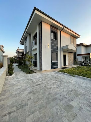 Exterior - Master Vİ
4 bedroom building in phenomenal Dalaman with cool AC comfort (Muğla)