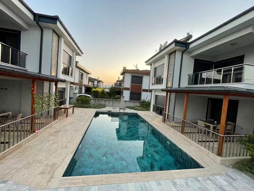 Master Vİ 
4 bedroom building in phenomenal Dalaman with cool AC comfort