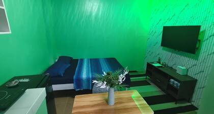Stylish & Comfortable Stay Near Everything