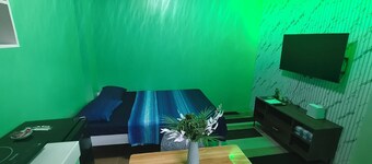 Stylish & Comfortable Stay Near Everything