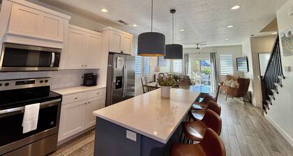 Athlete's Retreat | Pool, Hot Tub, Pet Friendly