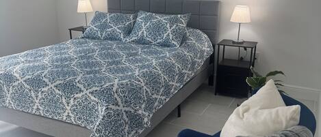 3 bedrooms, iron/ironing board, free WiFi, bed sheets
