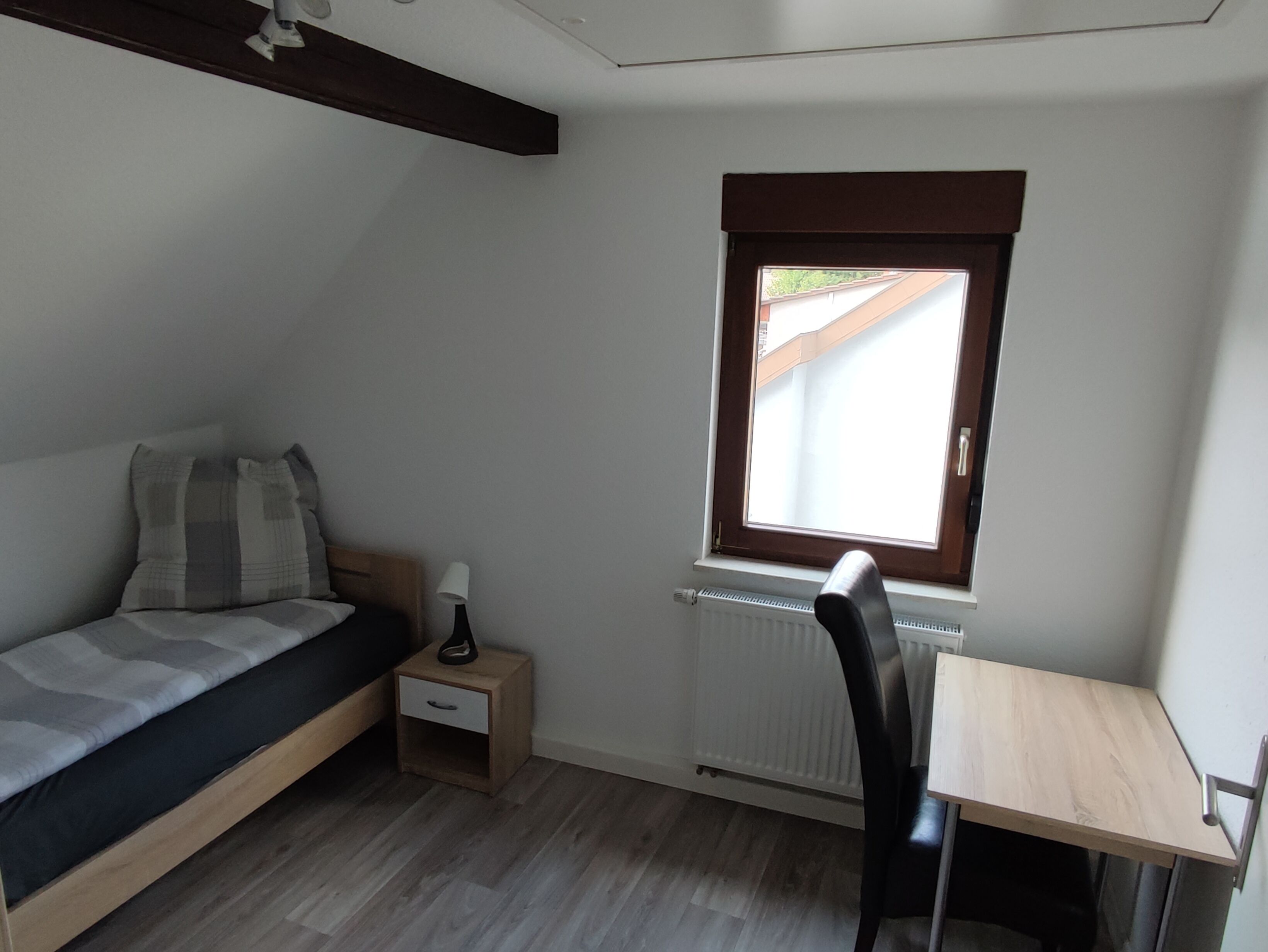 2 bedrooms, bed sheets