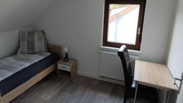 2 bedrooms, bed sheets