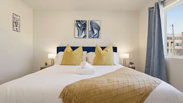 2 habitaciones, escritorio, tabla de planchar con plancha y wifi gratis