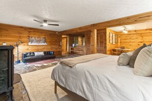 Room - Valley View | Poolside Retreat | Hot Tub/Game Room (Naples)