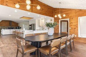 Dining - Valley View | Poolside Retreat | Hot Tub/Game Room (Naples)