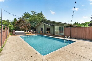 Pool - Valley View | Poolside Retreat | Hot Tub/Game Room (Naples)