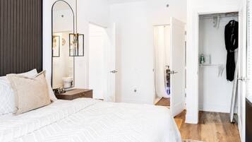 1 bedroom, WiFi (free), bed sheets