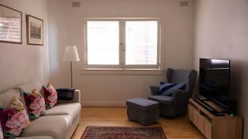 TV, books, stereo, offices