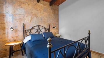 Comfort Villa, Garden View | Iron/ironing board, WiFi (free)