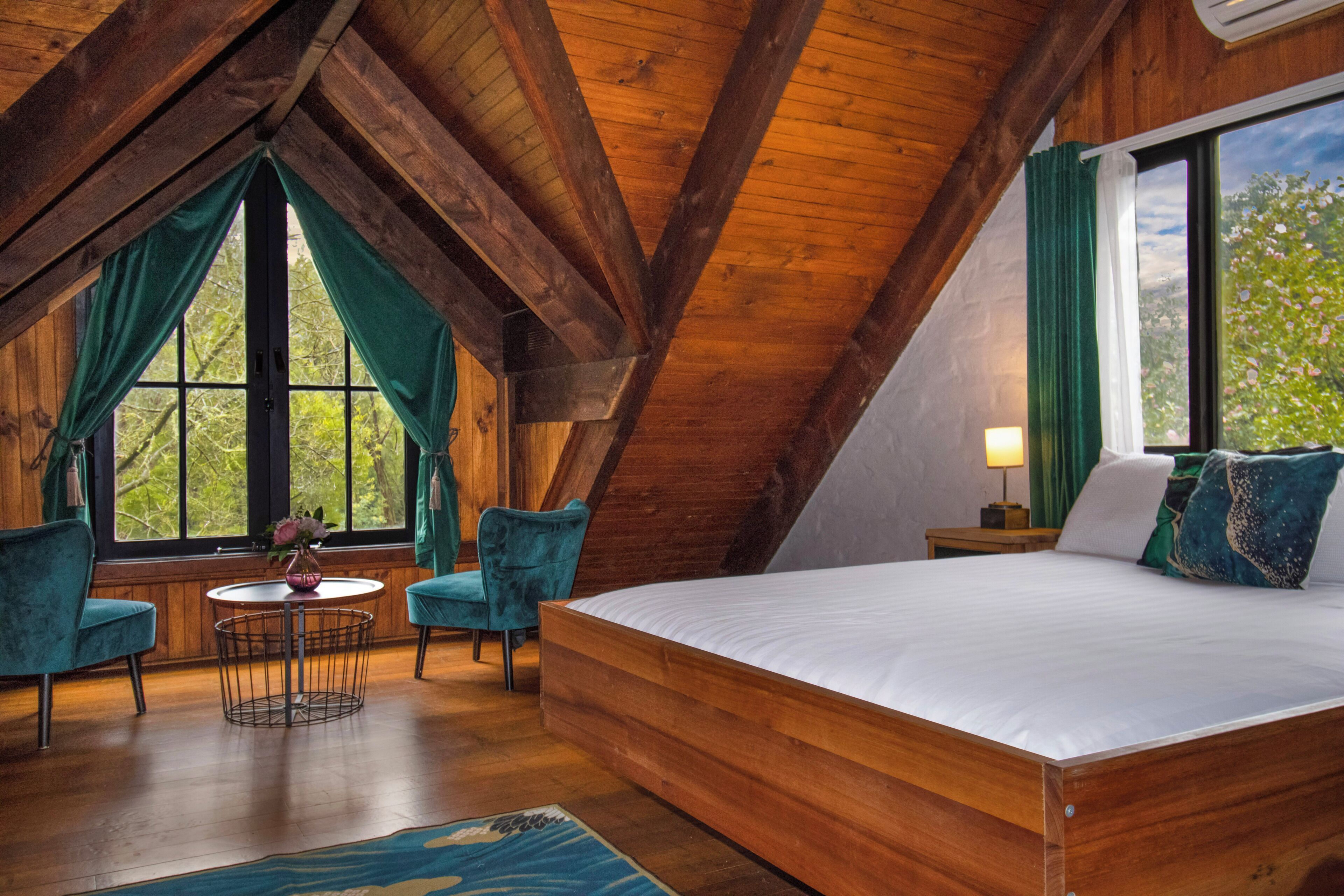 3 chambres, fer et planche à repasser, Wi-Fi, draps fournis