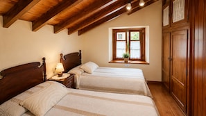 Bed sheets - Asturian House in Llanes - El Mayon del Cuetu Meré (Mere)
