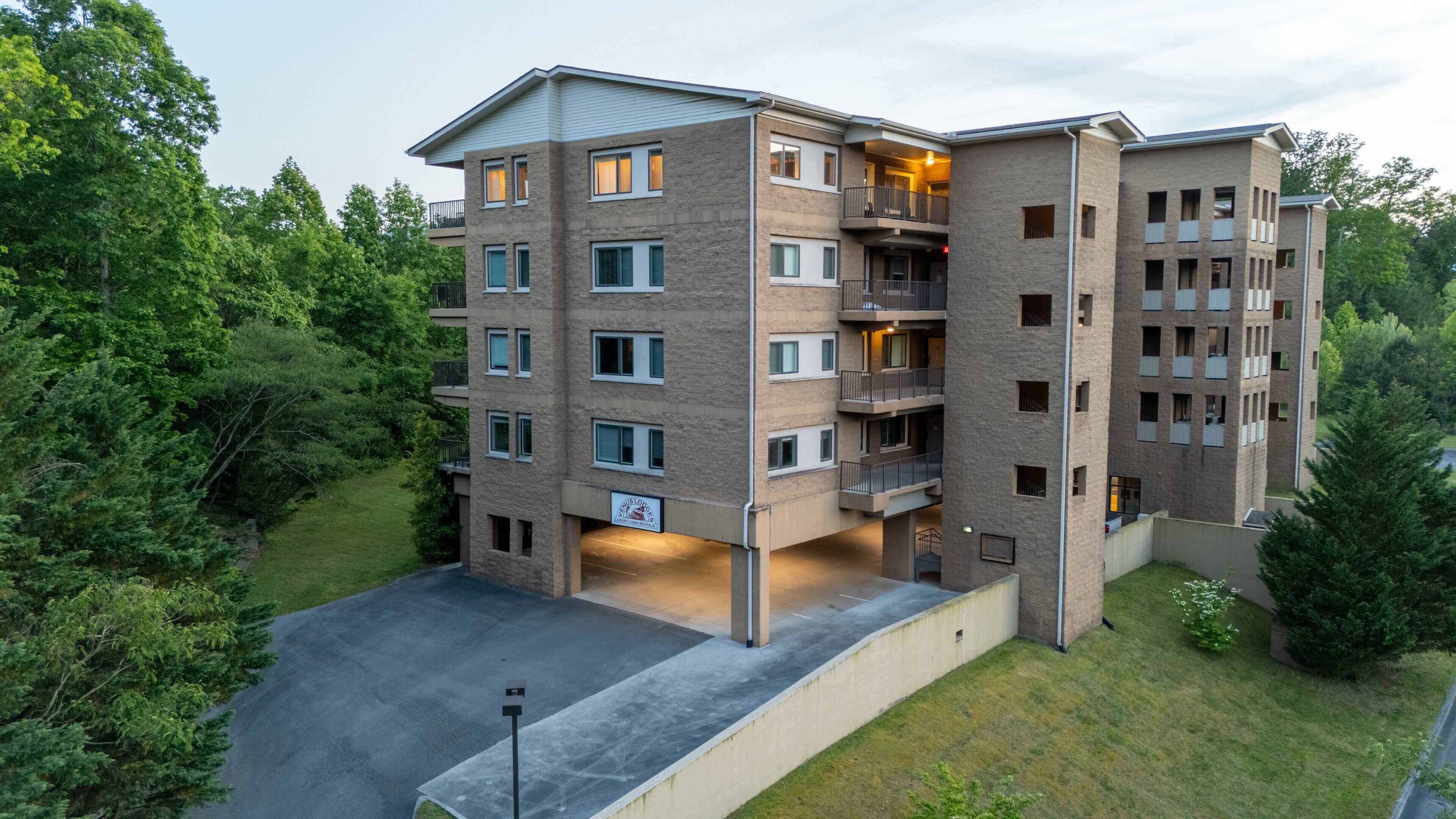 Condo, 2 Bedrooms | Exterior