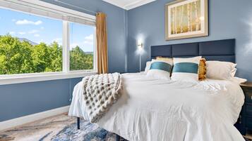 Condo, 2 Bedrooms