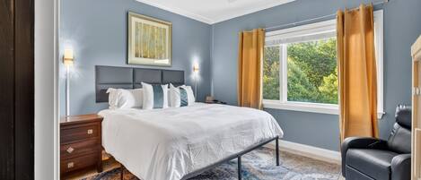 Condo, 2 Bedrooms