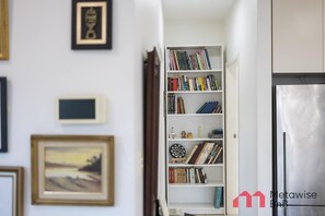 Interior - MetaWiseBnB 2BR Penthouse style near Bondi Beach & Westfield (Bondi Junction)