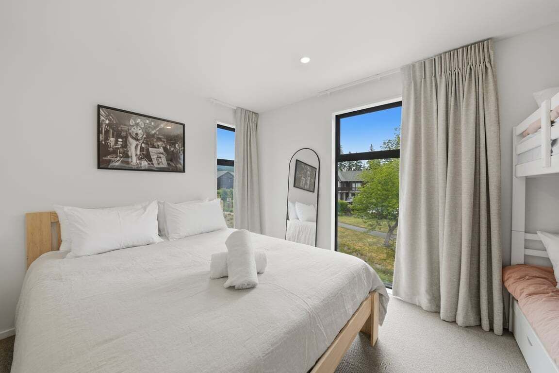 2 bedrooms