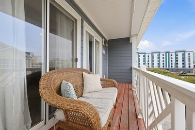 Jewel By The Sea - VB Oceanfront