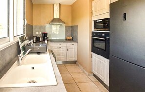 Unclassified image, 5 of 16, button - Beautiful home in Gras (Gras)