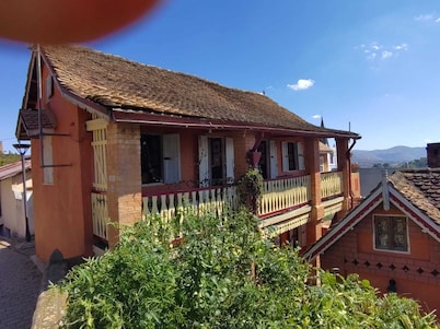 CHEZ JULIENNE
